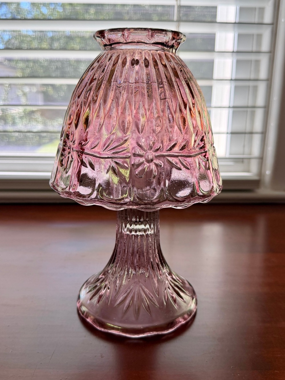 🌹 Pink Decorative Pressed Glass Fairy Lamp - Home Art